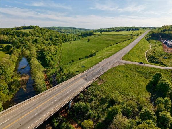 000 US-412, Huntsville, AR 72740