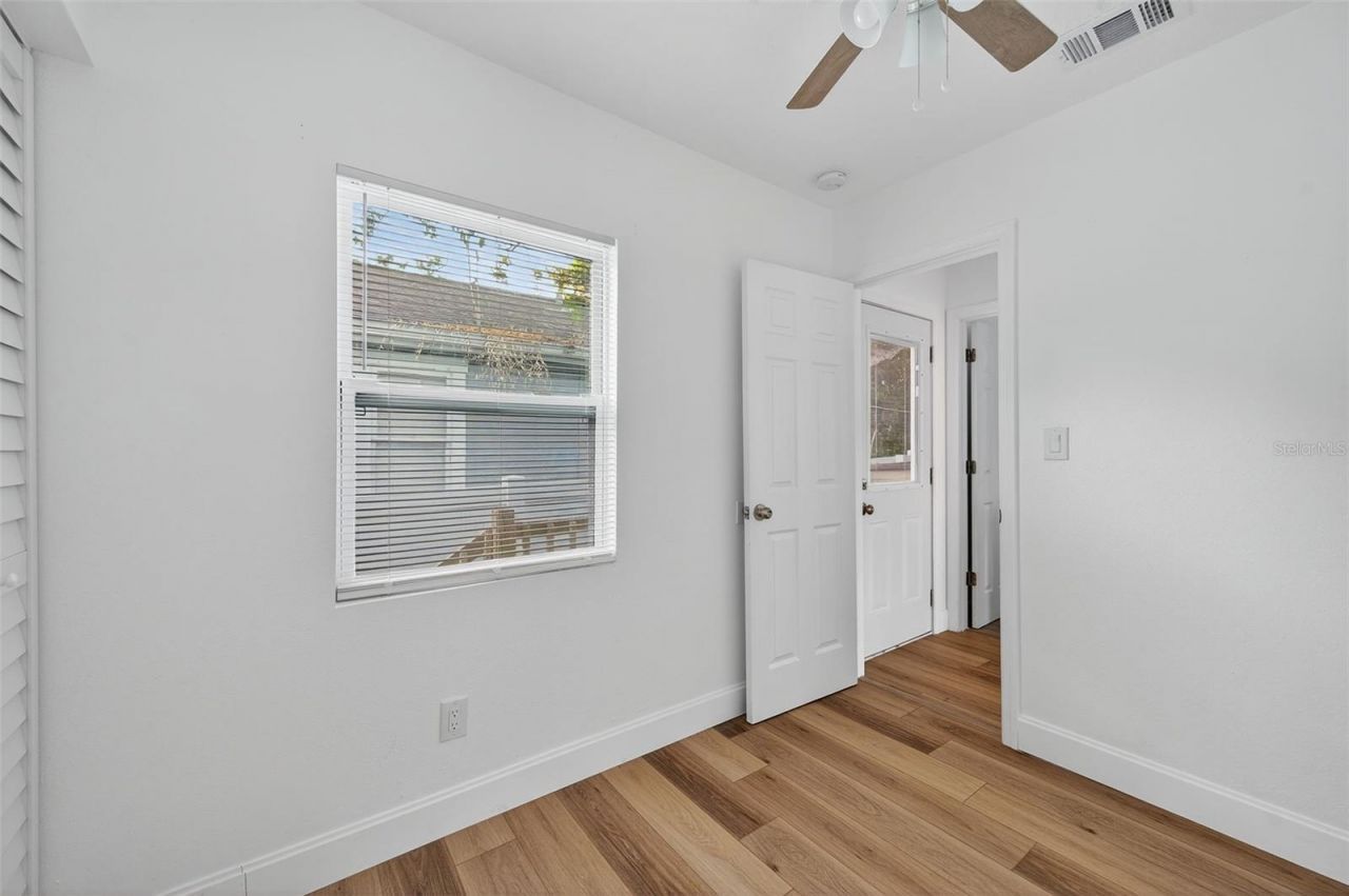 1933 10th Street S, Saint Petersburg, FL 33705 Photo