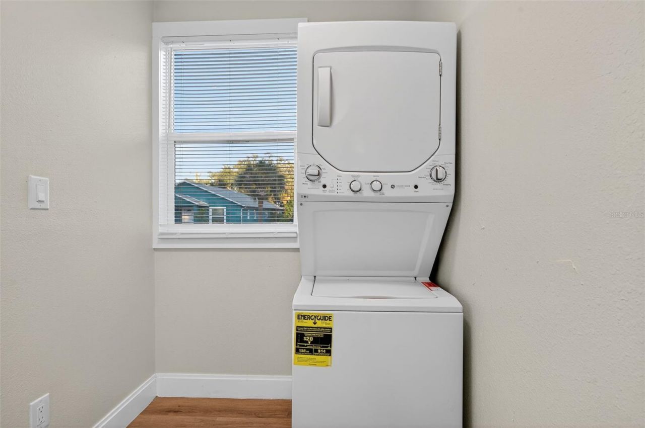 1933 10th Street S, Saint Petersburg, FL 33705 Photo