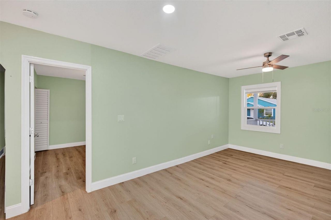 1933 10th Street S, Saint Petersburg, FL 33705 Photo