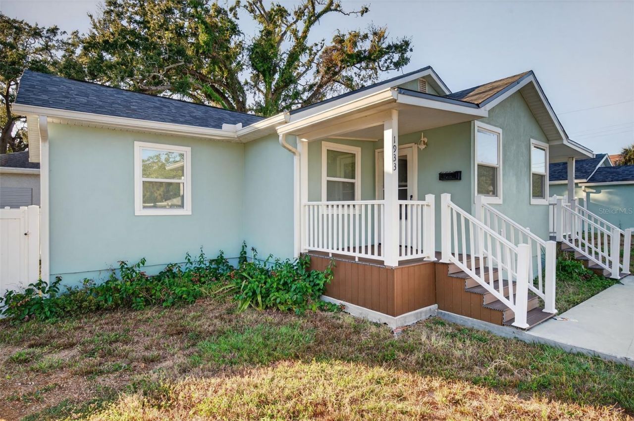 1933 10th Street S, Saint Petersburg, FL 33705 Photo