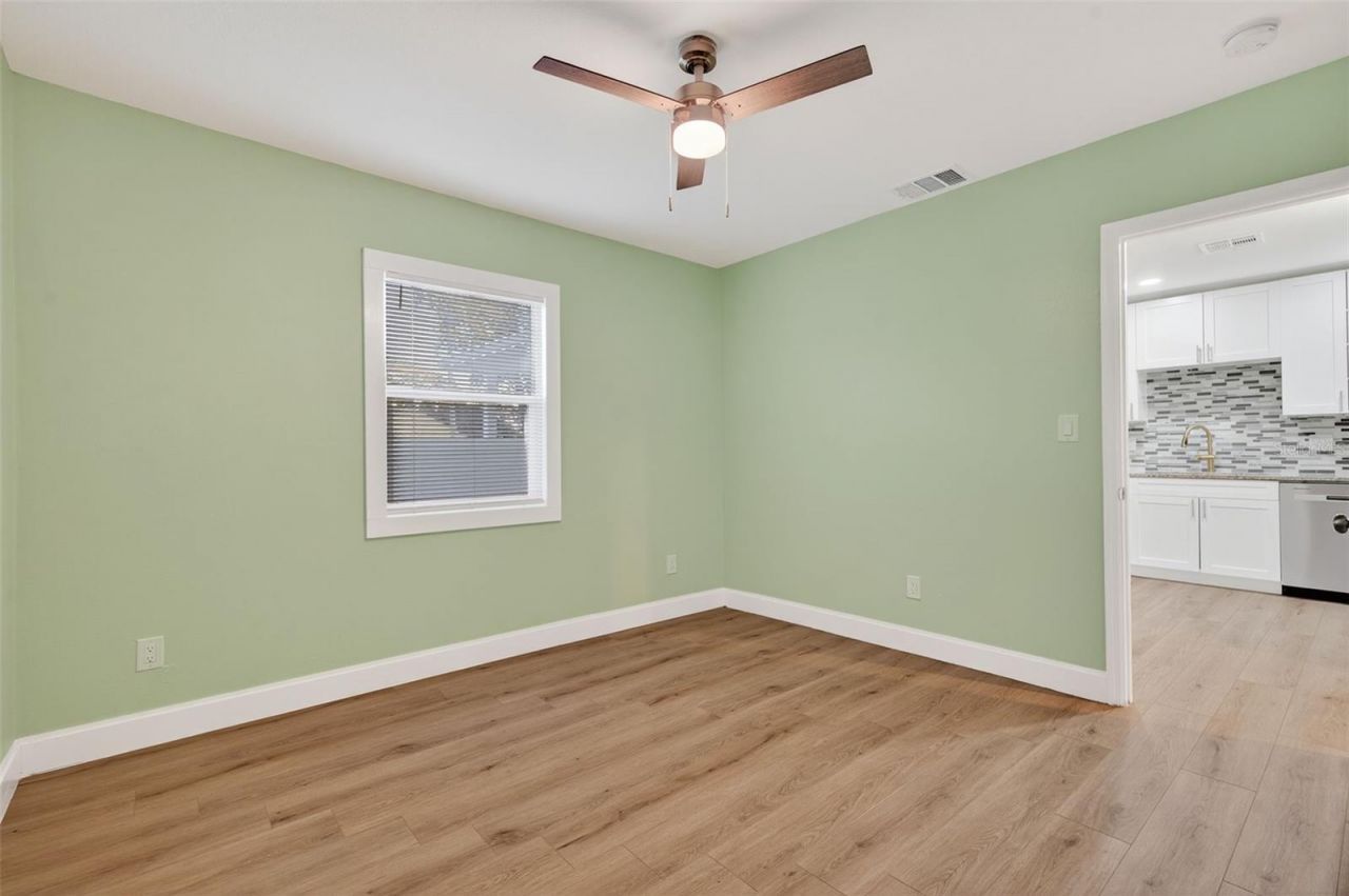 1933 10th Street S, Saint Petersburg, FL 33705 Photo