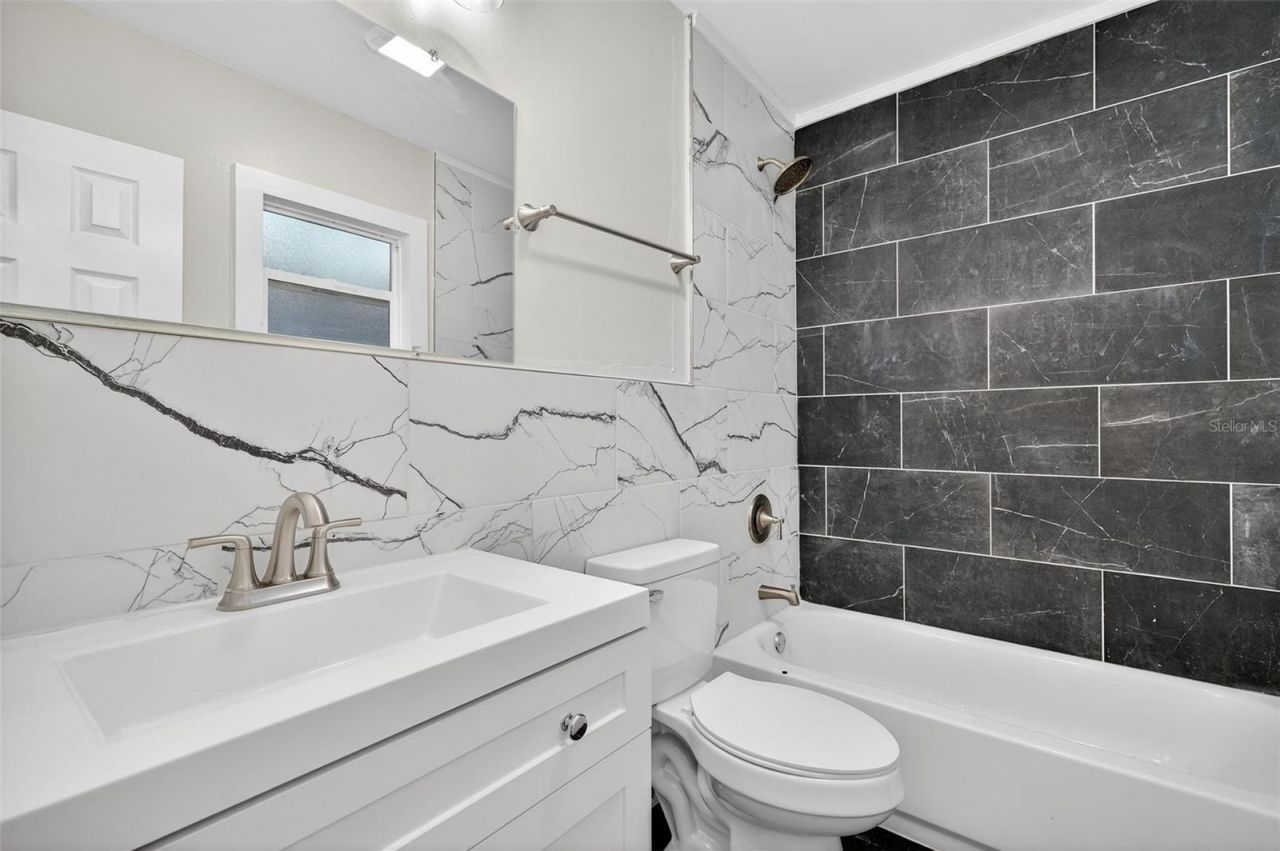 1933 10th Street S, Saint Petersburg, FL 33705 Photo