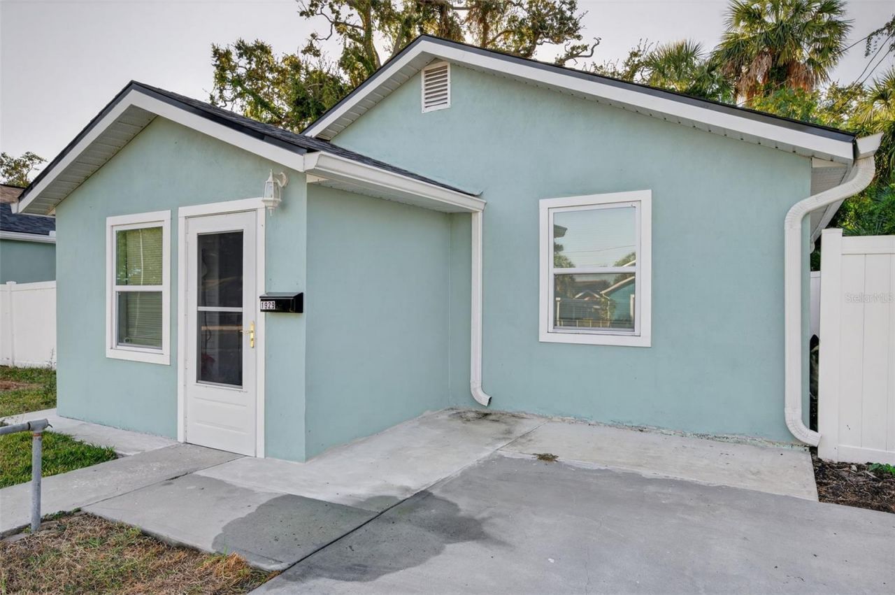 1933 10th Street S, Saint Petersburg, FL 33705 Photo