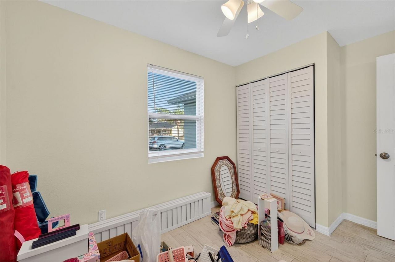 1933 10th Street S, Saint Petersburg, FL 33705 Photo