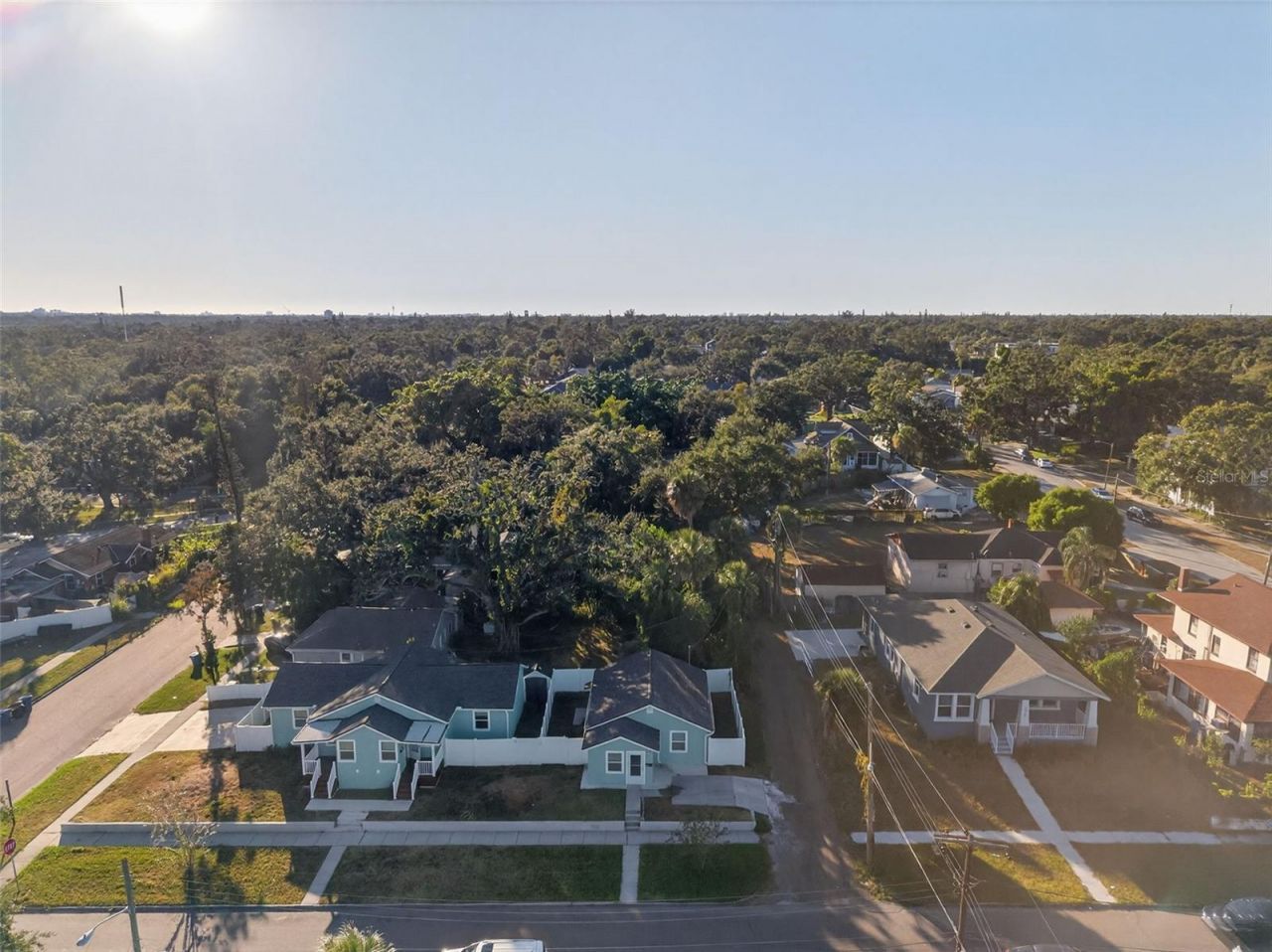 1933 10th Street S, Saint Petersburg, FL 33705 Photo