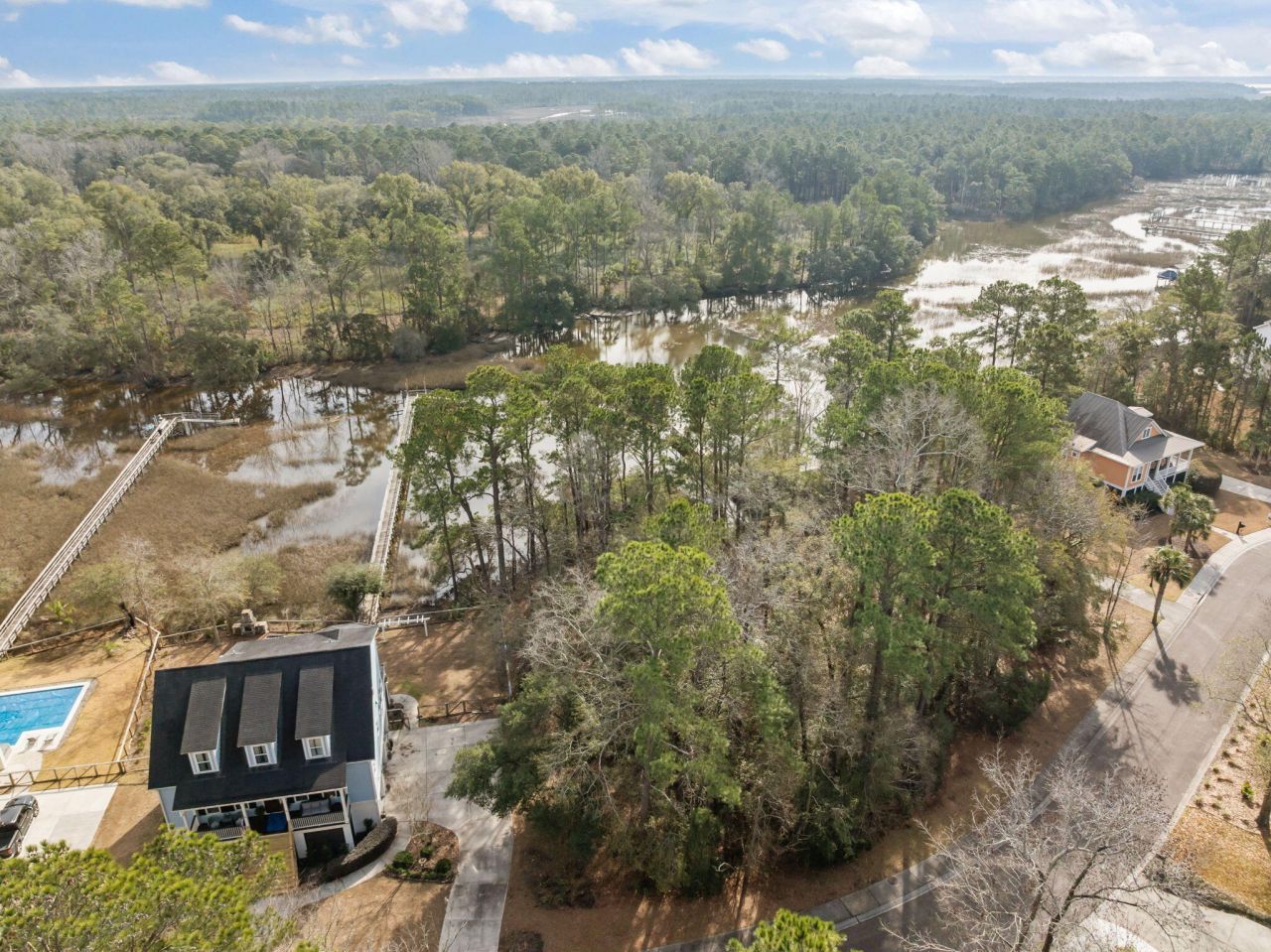 1044 Bradbury Lane Photo 32