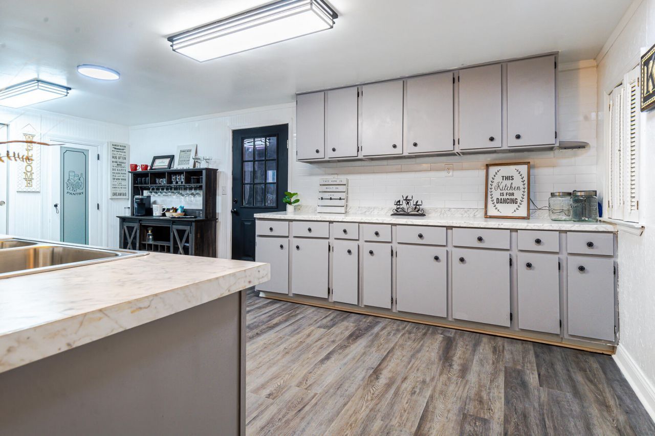 130 2nd Street Photo 18