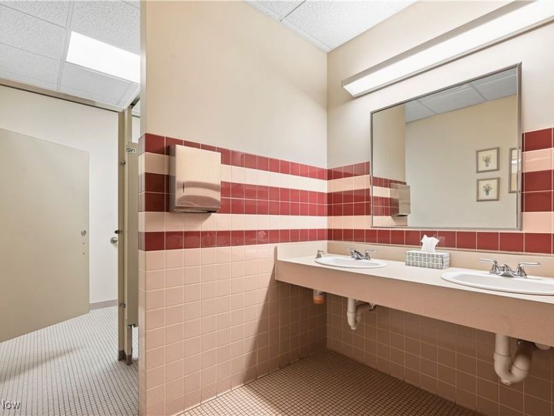 260 Niles Cortland Road NE, Warren, OH 44484 Photo 15