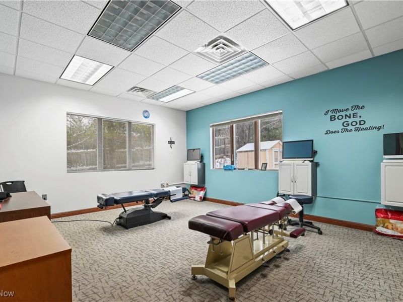 260 Niles Cortland Road NE, Warren, OH 44484 Photo 17