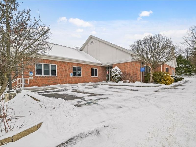 260 Niles Cortland Road NE, Warren, OH 44484 Photo 2