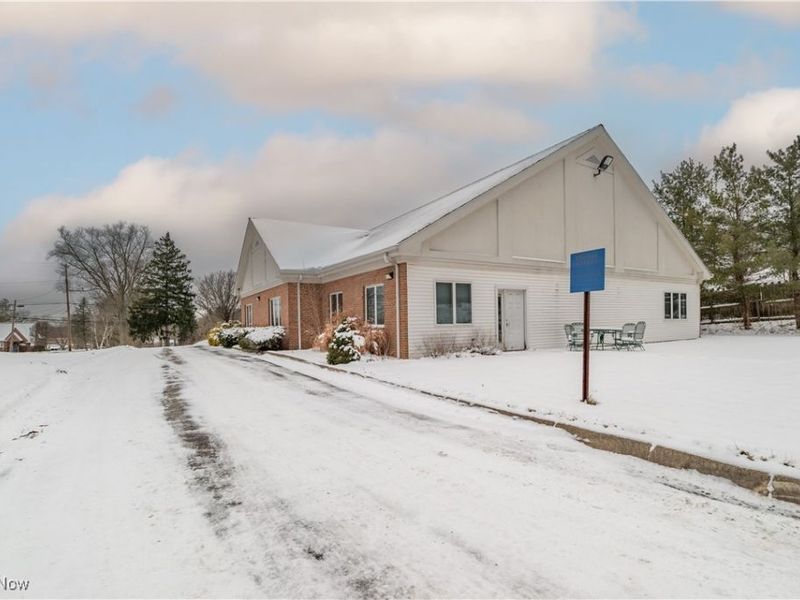 260 Niles Cortland Road NE, Warren, OH 44484 Photo 4