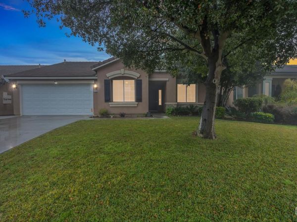 9506 Orchard Grass Court, Bakersfield, CA 93313