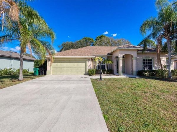 2077 SW Savage Boulevard, Port Saint Lucie, FL 34953
