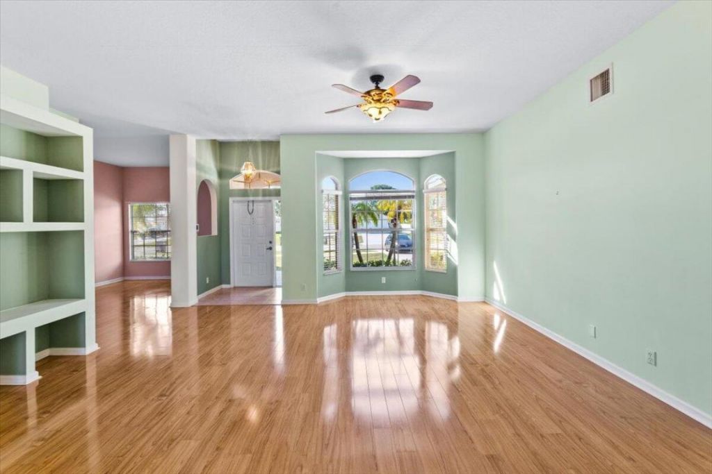 2077 SW Savage Boulevard, Port Saint Lucie, FL 34953 Photo