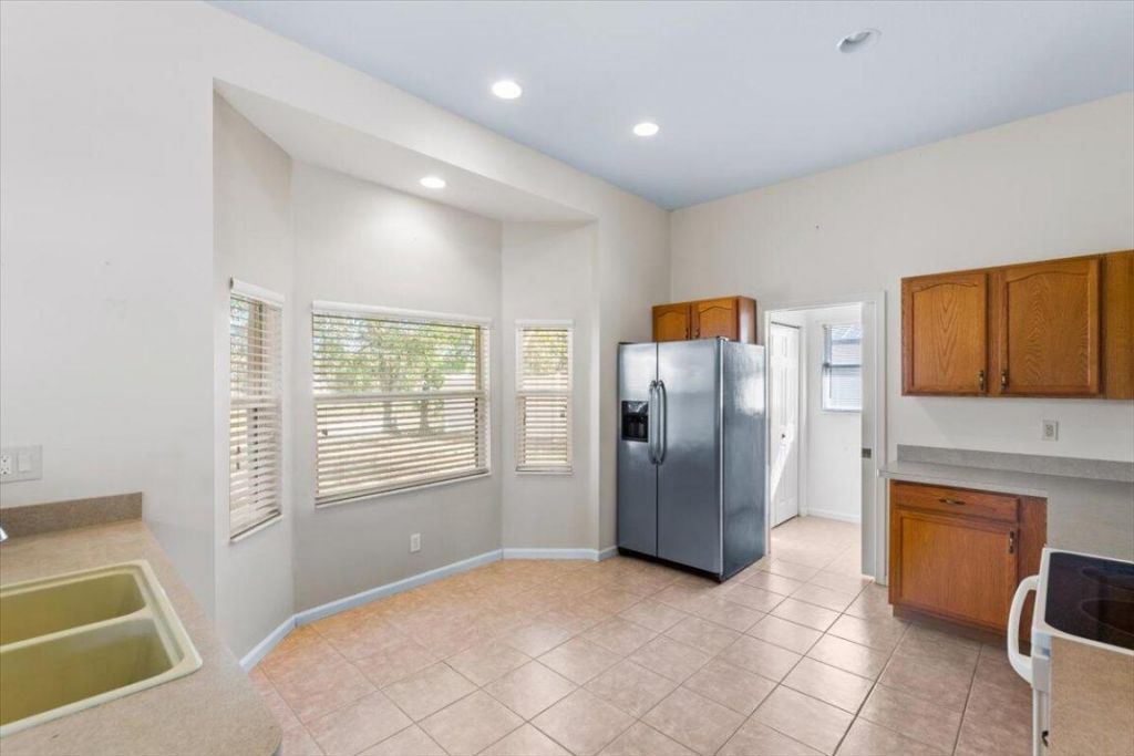 2077 SW Savage Boulevard, Port Saint Lucie, FL 34953 Photo