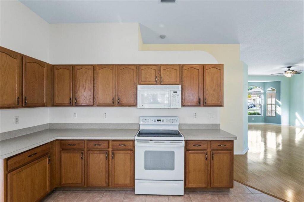 2077 SW Savage Boulevard, Port Saint Lucie, FL 34953 Photo