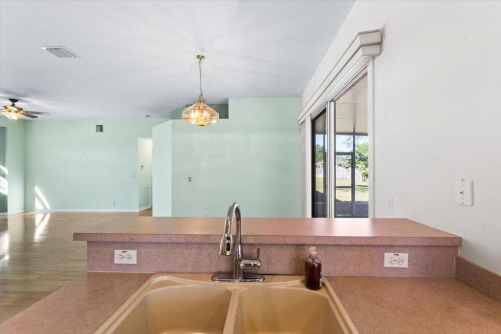 2077 SW Savage Boulevard, Port Saint Lucie, FL 34953 Photo