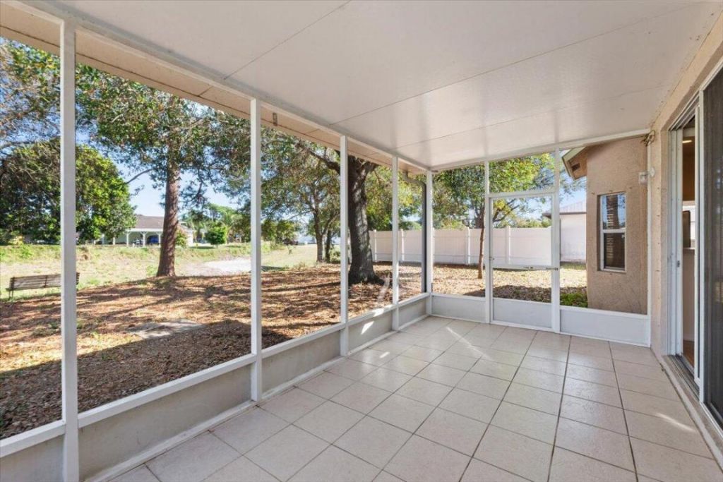 2077 SW Savage Boulevard, Port Saint Lucie, FL 34953 Photo