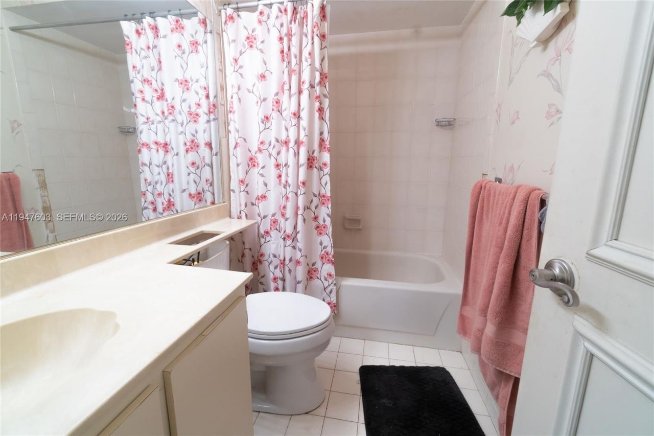 7674 NW 88th Ln, Tamarac, FL 33321 Photo