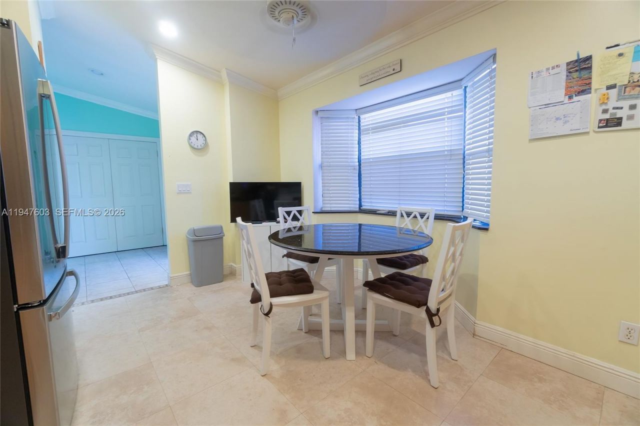 7674 NW 88th Ln, Tamarac, FL 33321 Photo