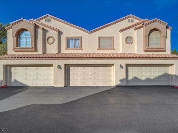 8301 Boseck Drive, Unit 242, Las Vegas, NV 89145