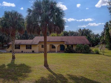 129 Divi Divi Dr, San Mateo, FL 32187