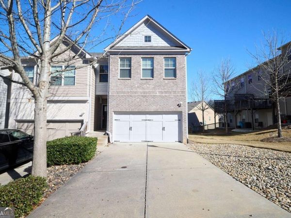 1942 Paxton Ridge Court, Lilburn, GA 30047