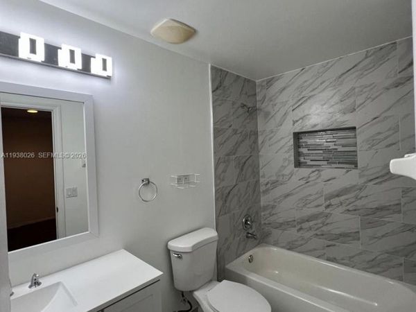 336 River Bluff Ln , Royal Palm Beach, FL 33411