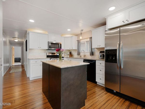 220 Aristocrat Way, Reno, NV 89506