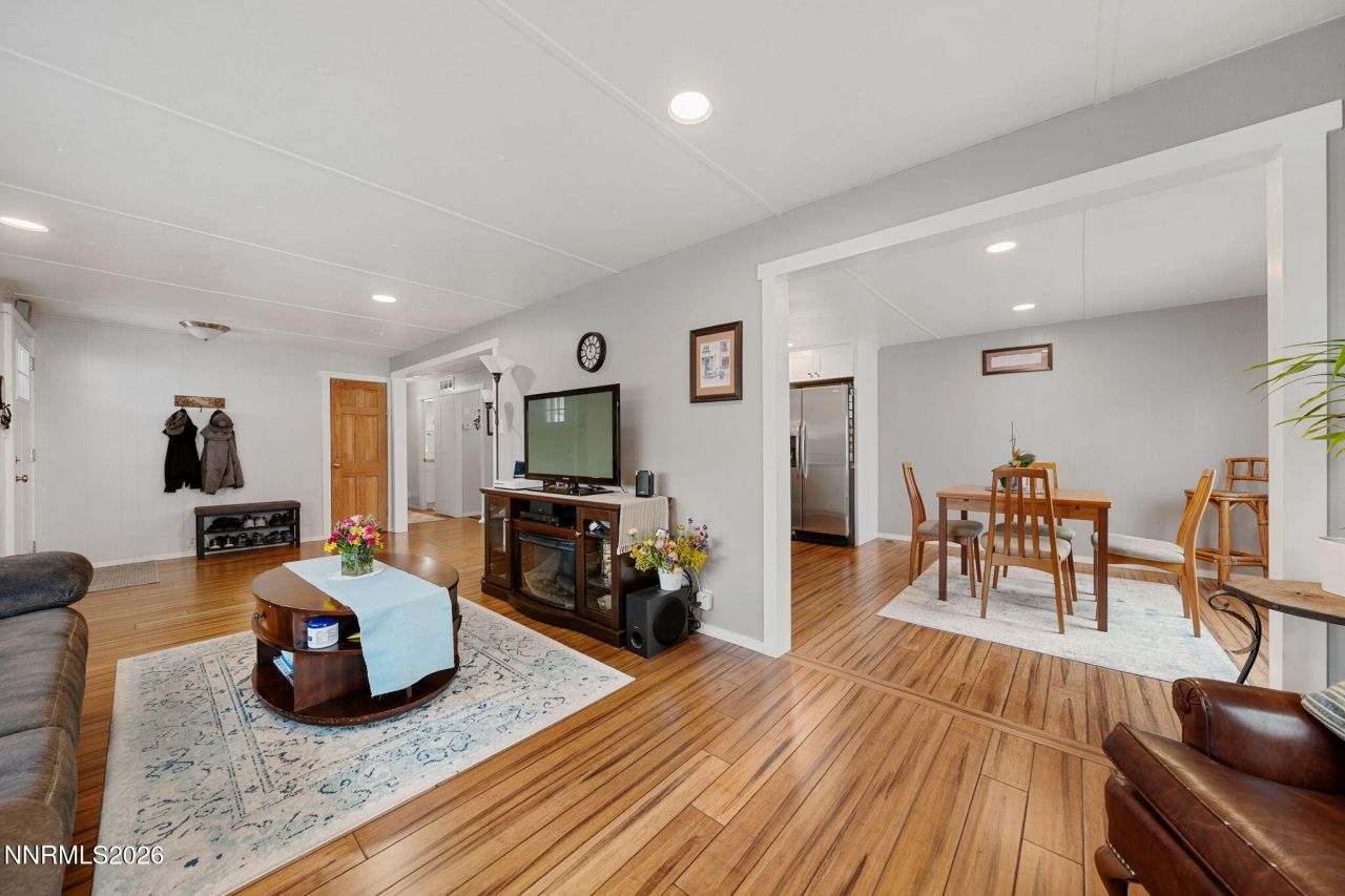 220 Aristocrat Way, Reno, NV 89506 Photo