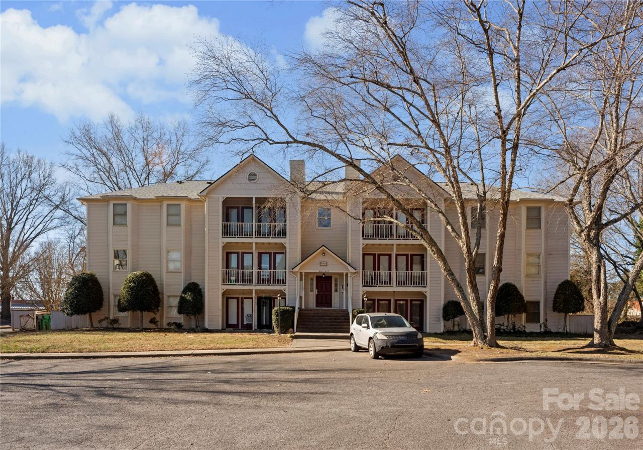 6101 Meadow Rose Lane, Unit A, Charlotte, NC 28215 Main Photo