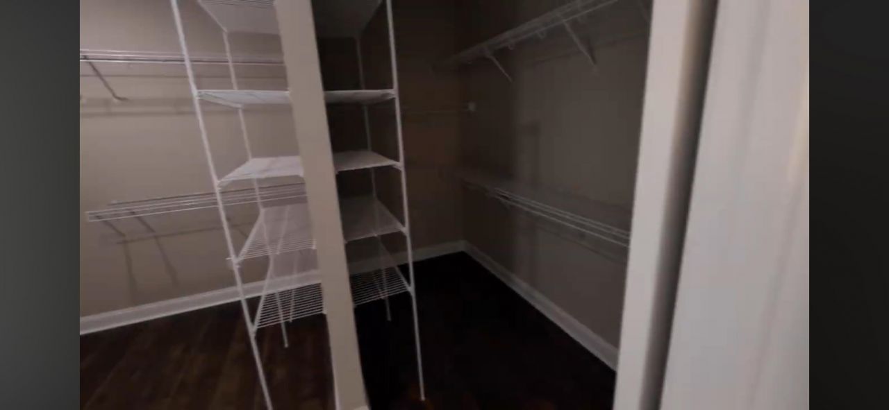 Tbb 111 Duford Rd. Photo 12