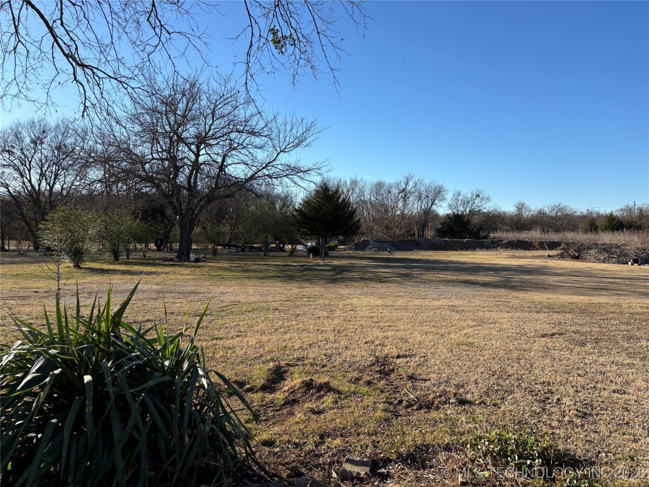 001 Pine Street, Caddo, OK 74729 Main Photo