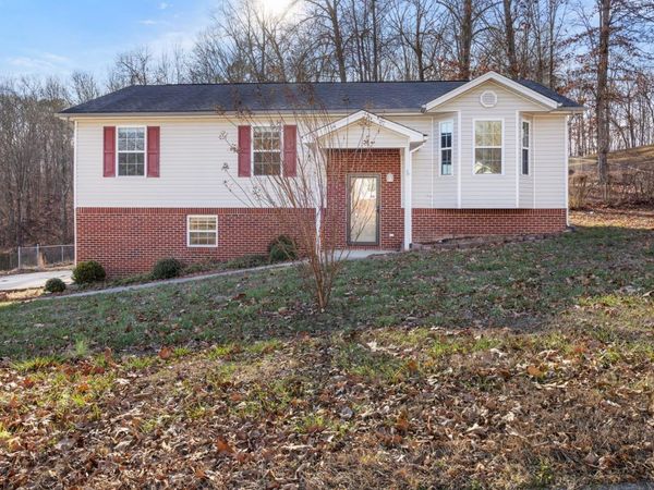 1220 Pendall Lane, Soddy Daisy, TN 37379