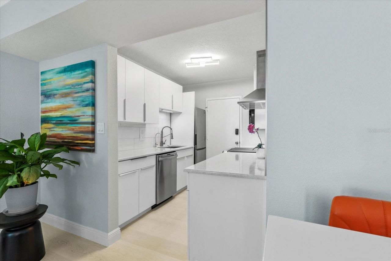 4822 Ocean Boulevard, Unit 10E, Sarasota, FL 34242 Photo