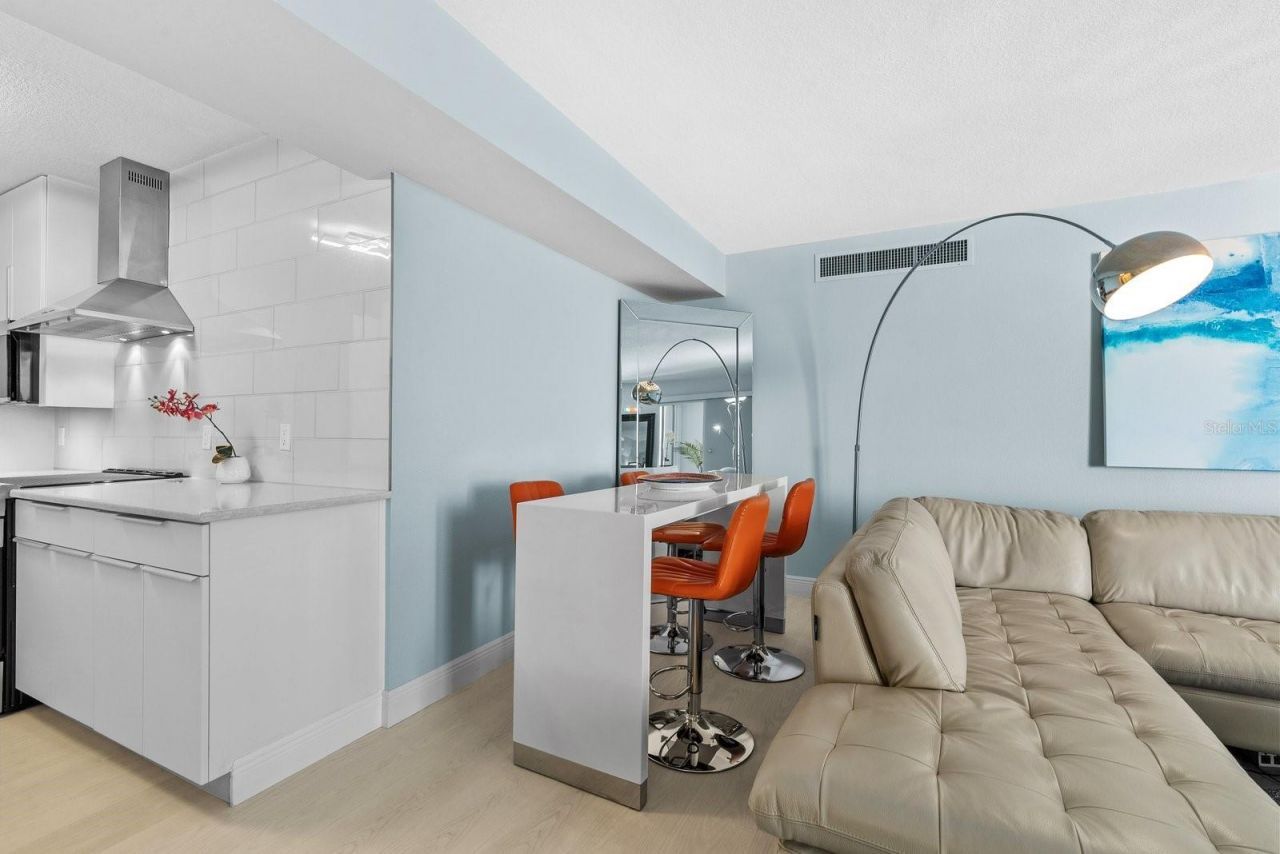 4822 Ocean Boulevard, Unit 10E, Sarasota, FL 34242 Photo