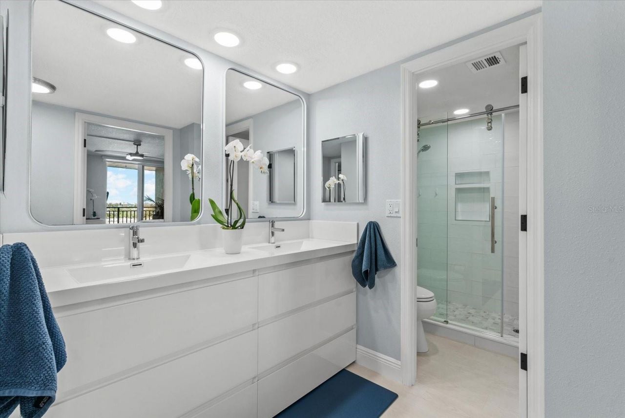 4822 Ocean Boulevard, Unit 10E, Sarasota, FL 34242 Photo