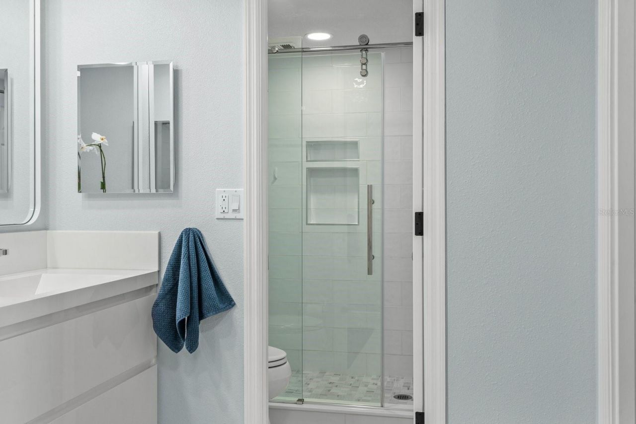 4822 Ocean Boulevard, Unit 10E, Sarasota, FL 34242 Photo