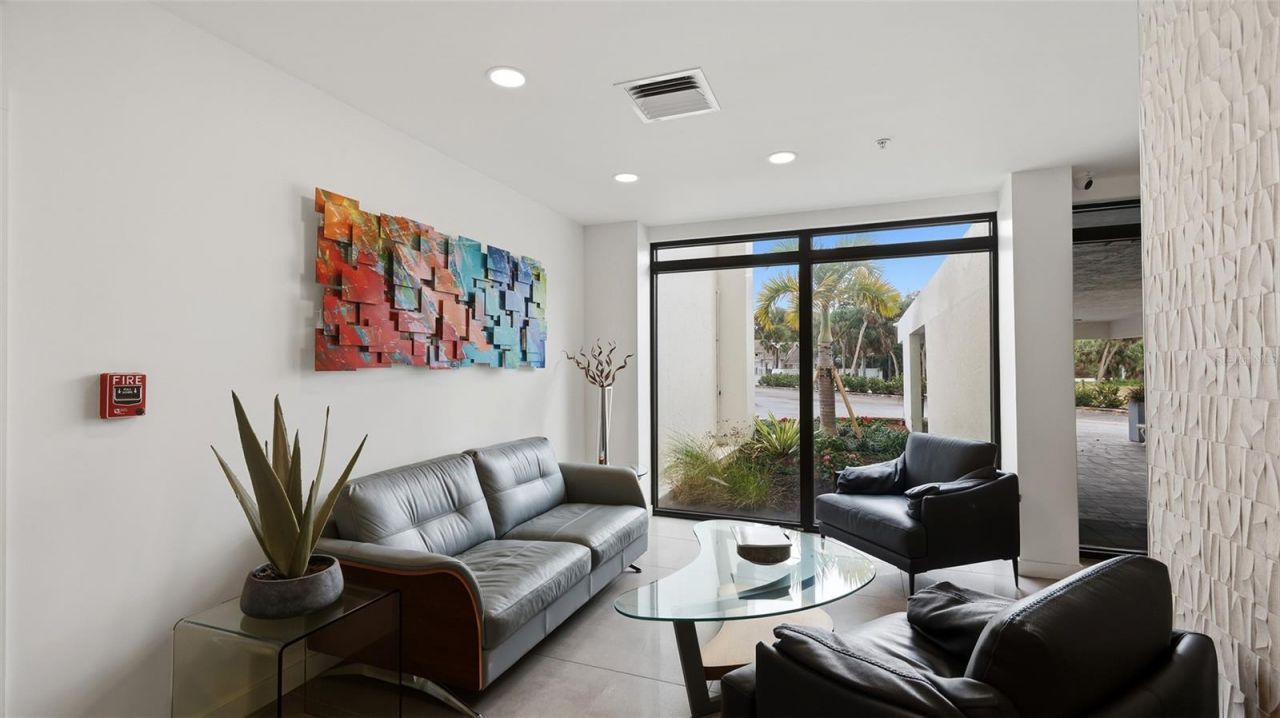 4822 Ocean Boulevard, Unit 10E, Sarasota, FL 34242 Photo