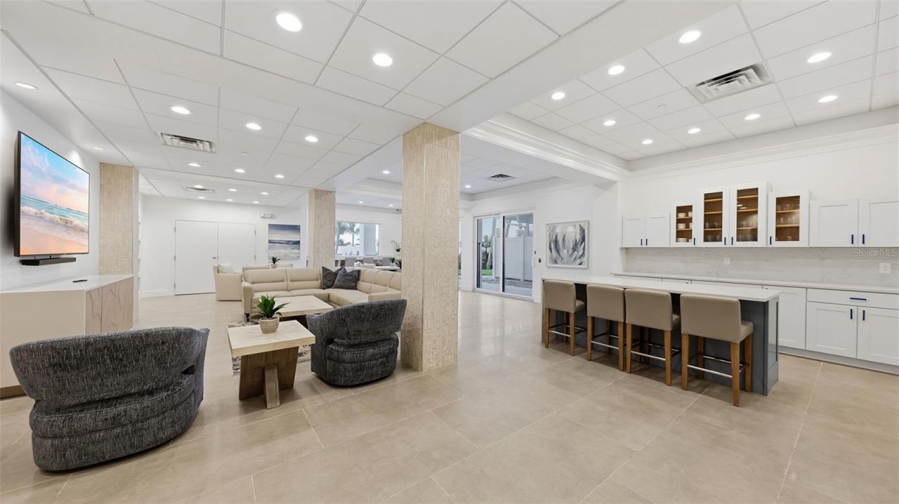 4822 Ocean Boulevard, Unit 10E, Sarasota, FL 34242 Photo