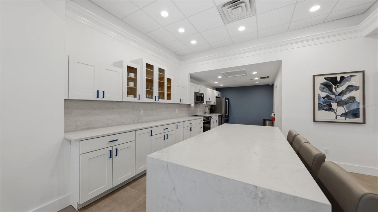 4822 Ocean Boulevard, Unit 10E, Sarasota, FL 34242 Photo