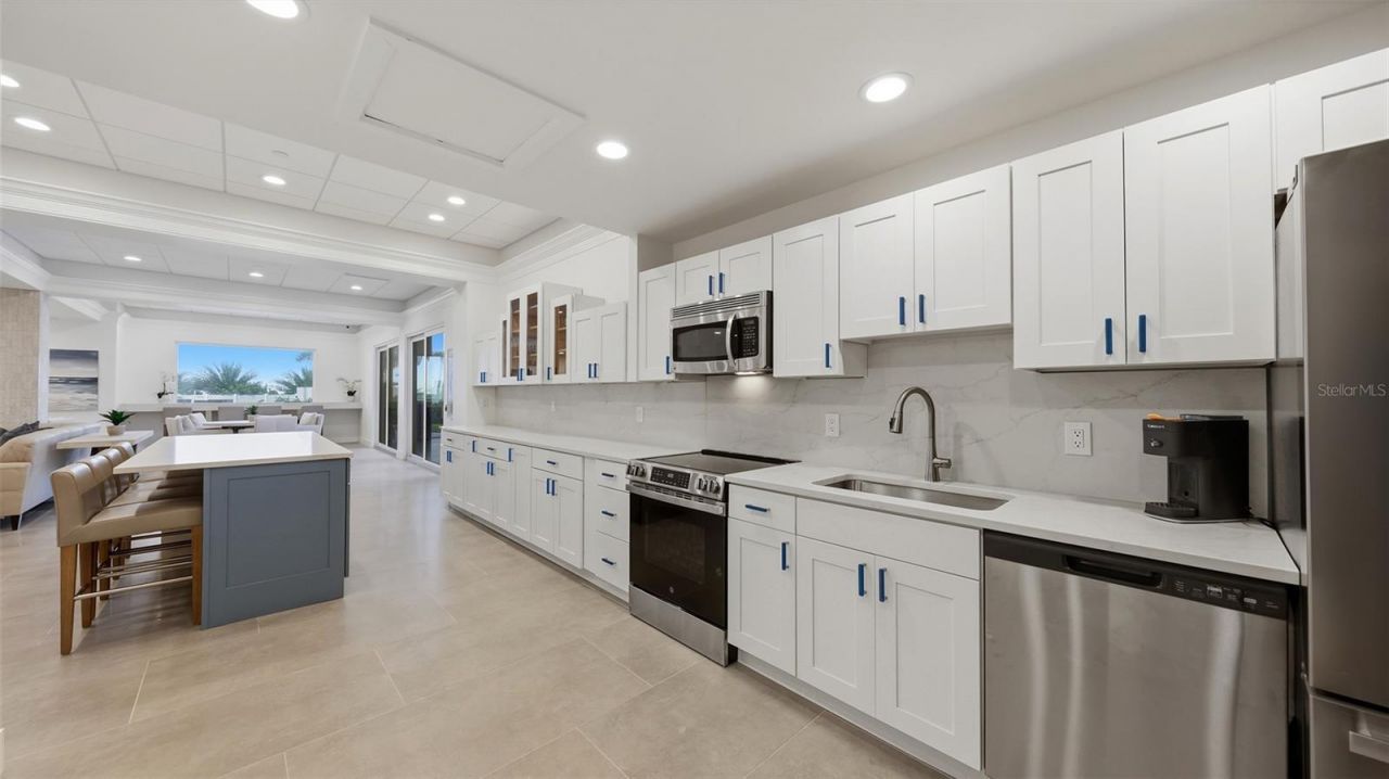 4822 Ocean Boulevard, Unit 10E, Sarasota, FL 34242 Photo