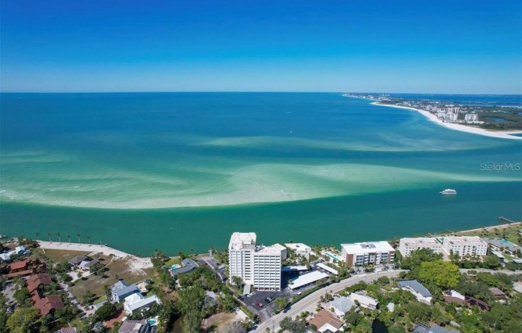 4822 Ocean Boulevard, Unit 10E, Sarasota, FL 34242 Photo