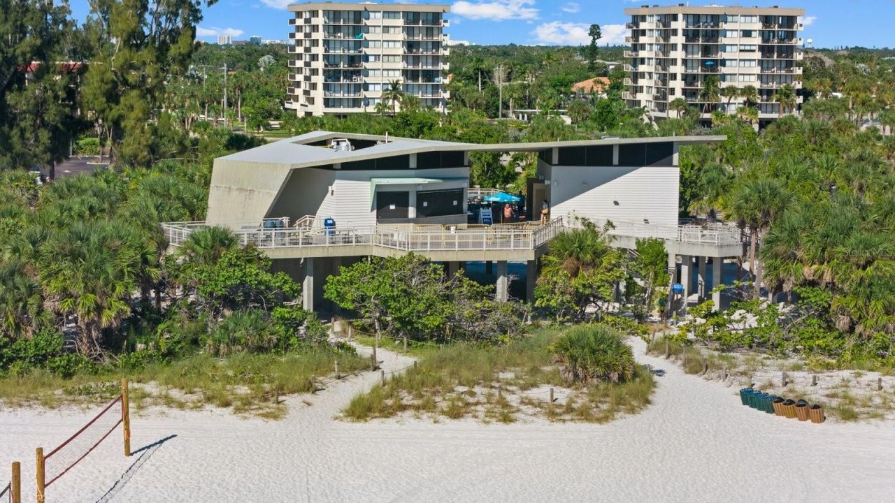 4822 Ocean Boulevard, Unit 10E, Sarasota, FL 34242 Photo