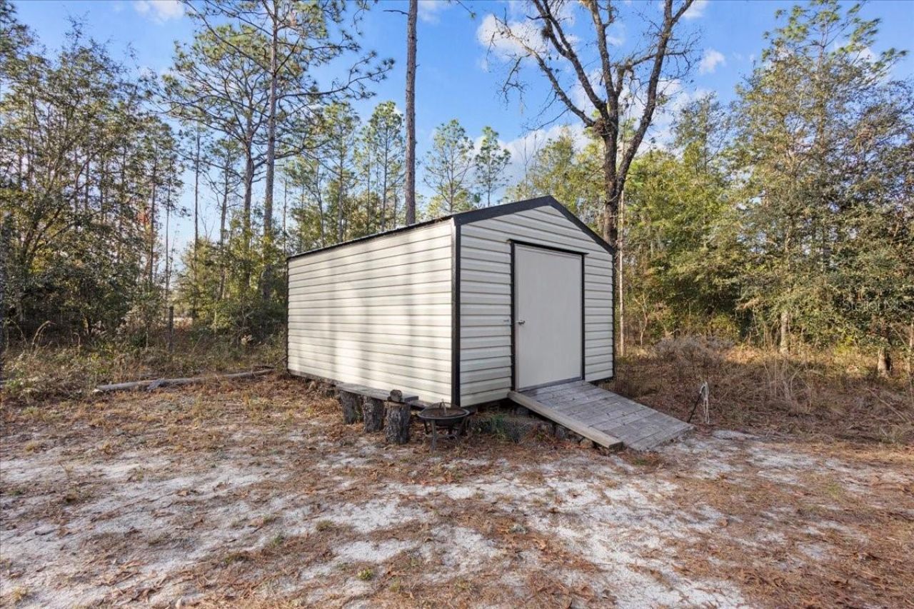 5829 NW 11th Avenue, Bell, FL 32619 Photo