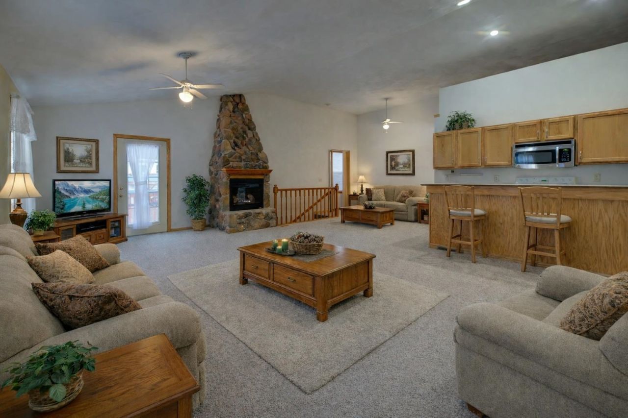 602 E Madison Avenue, Unit 19, Milton, WI 53563 Main Photo