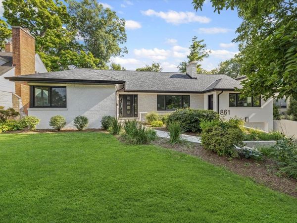 861 Crescent Boulevard, Glen Ellyn, IL 60137