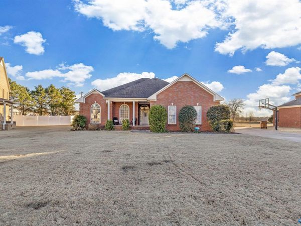 1004 Lilypad Circle SW, Hartselle, AL 35640