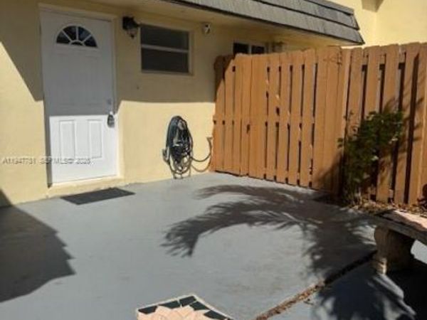 8327 SW 137th Ave, Unit 8327, Miami, FL 33183